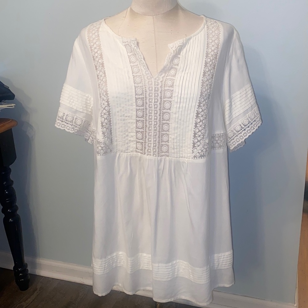 NEW Intro. 1X short sleeve cute top